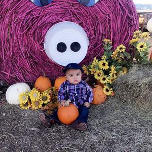 Meet your Posher, Sandoval